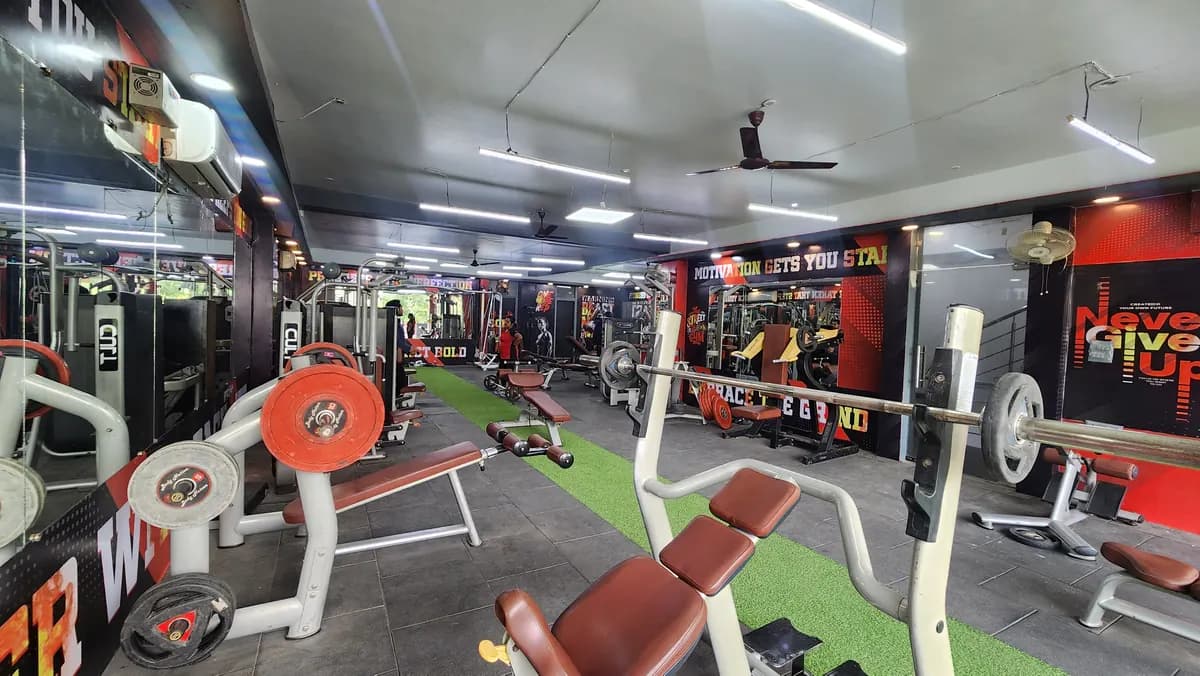 Sector 116, Noida: a WTF gym floor