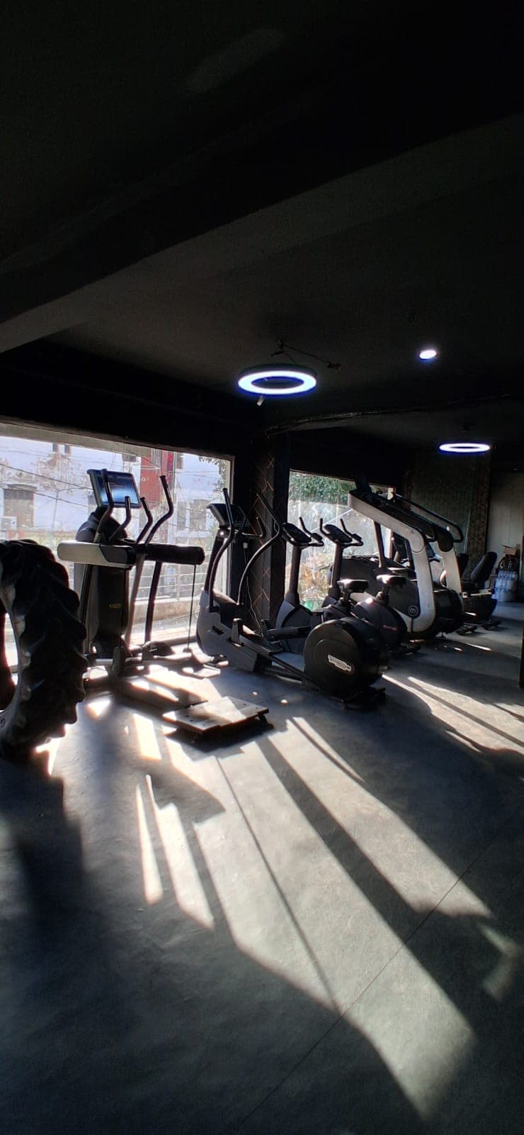 Smash Fitt - Unisex Gym