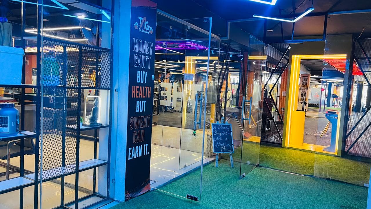 THE ALPHA GYM 24*7